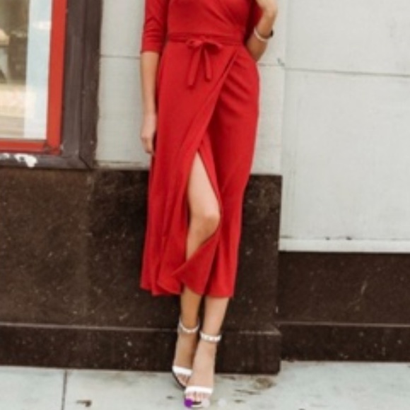 NEW•L•CLASSY RED WRAP DRESS•NWT - Picture 3 of 9